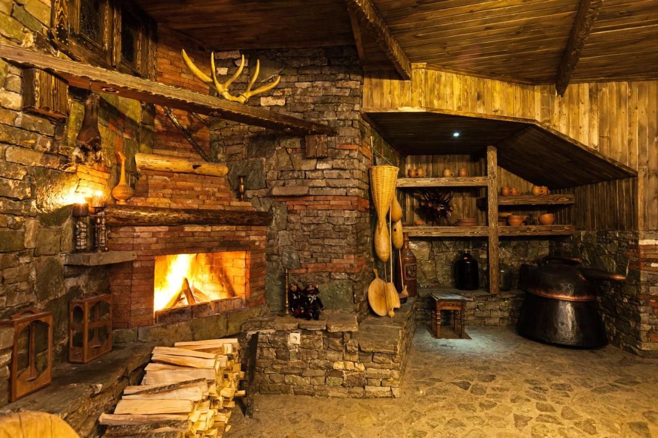Отель Gudauri Hut Hotel Гудаури
